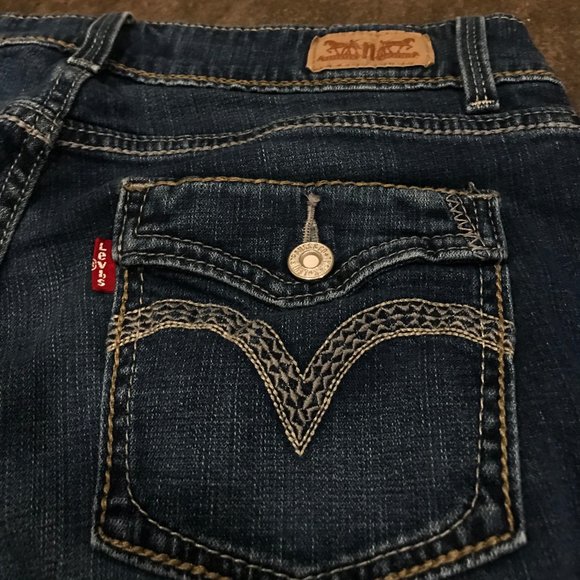 Levis Low Rise Straight Leg Jeans - Picture 7 of 8